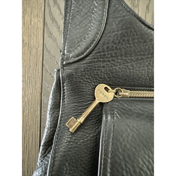 Fossil Key Bag Genuine Black Pebbled Leather Shoulder Bag #75082 Vintage - Picture 2 of 10